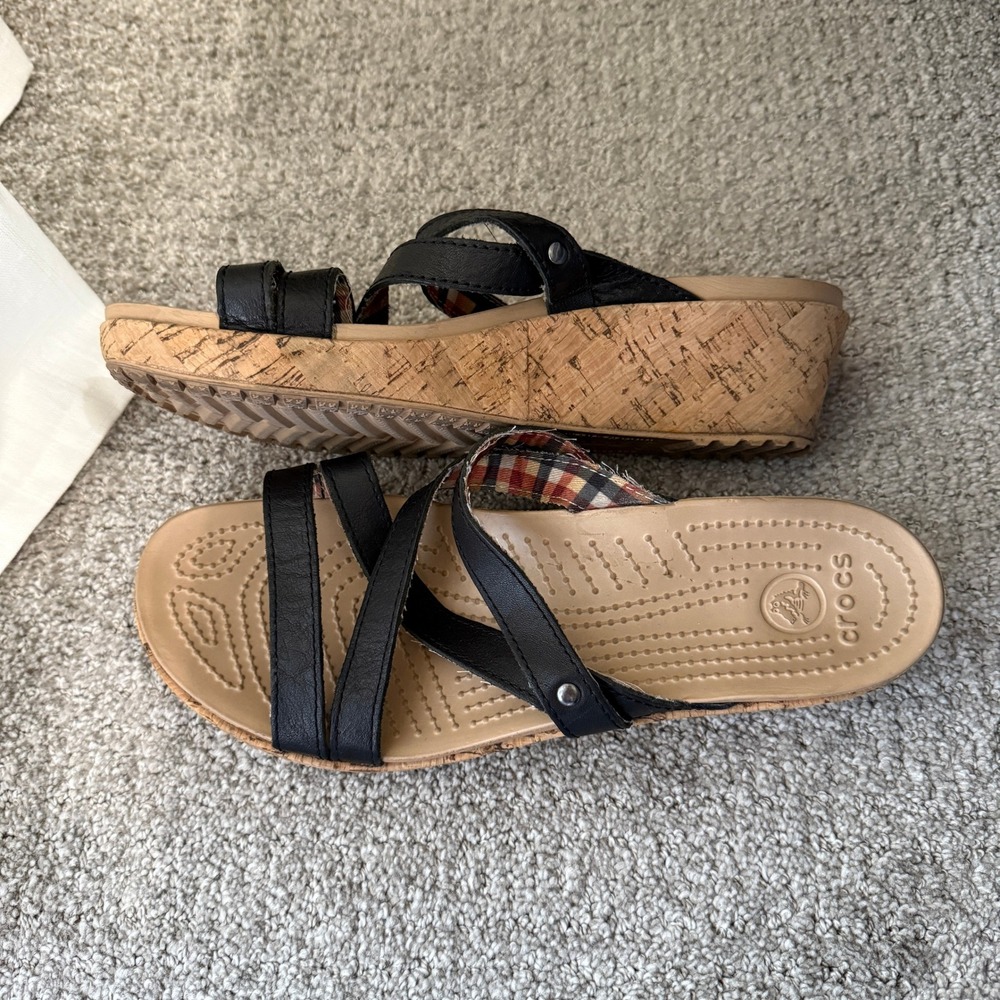 Crocs Womens Black‎ Cork Wedge Sandals Flip Flop Style Comfort Size 9